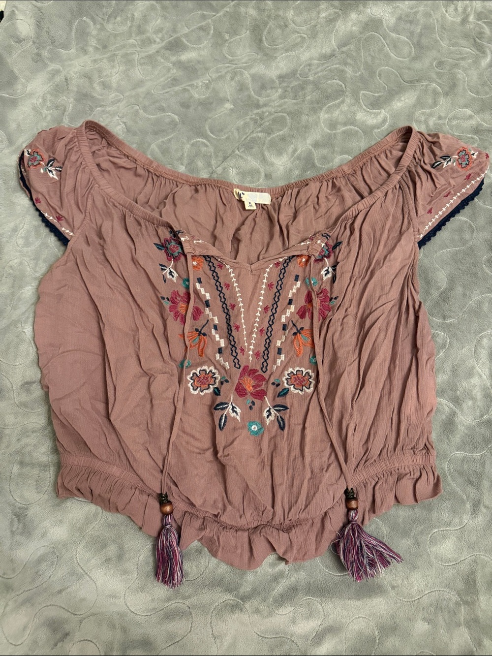 Jolt embroidered top
